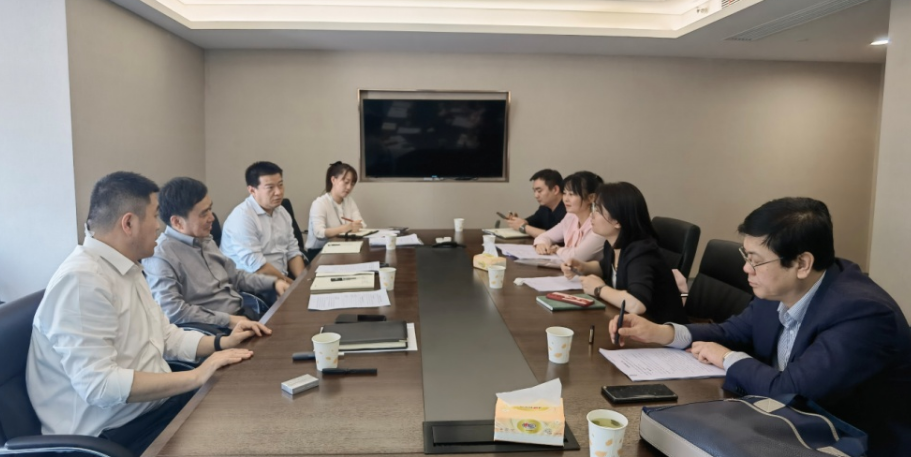 公司與經(jīng)開區(qū)管委會(huì)財(cái)政局、經(jīng)開渭發(fā)集團(tuán)座談